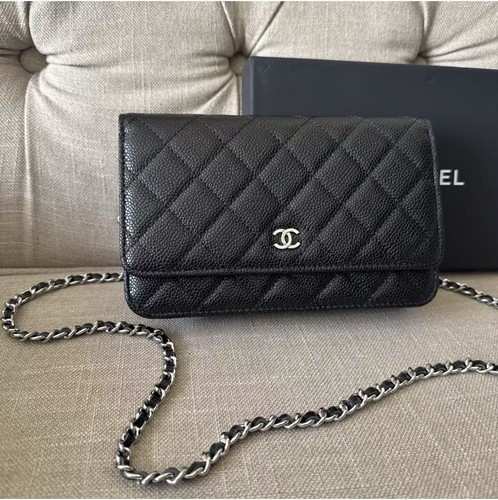 Black quilted makeup bag - quilted,