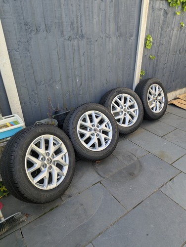 Wheels with cargo 2 - 17",