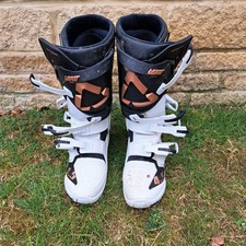 LEATT 4.5 White Boots