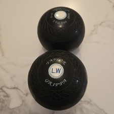 Taylor Grippa Crown Green Bowls 2-10 Standard Density