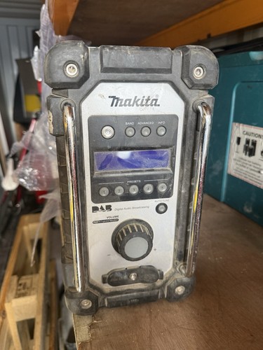 Makita jobsite dab radio - makita, dab/fm