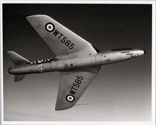 Hawker hunter wt585 - hunter, vintage