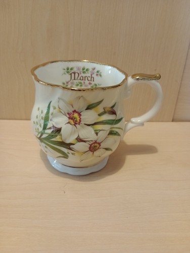 Queen fine bone china - queen's,
