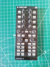Traktor Kontrol X1 MK1 USB Midi DJ Controller - Turns On But No Further Testing