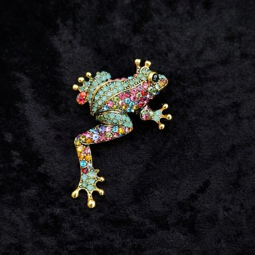 Leaping frog brooch gold tone - gold,