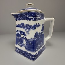 Ringtons Willow Blue And White Pattern Lidded Milk, Water Jug 1997 By Wade