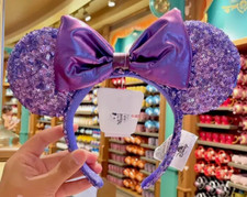 NEW Disney Purple Minnie Mouse