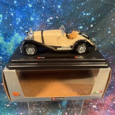 Burago 1928 Mercedes Benz SSK Black / Cream 1/24 Scale Diecast Car