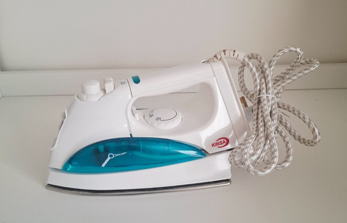 Steam iron non - steam,