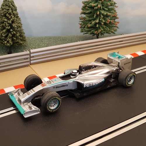 Scalextric c3706 petronas - f1,