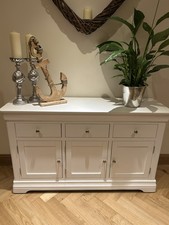 Beautiful Toulouse White