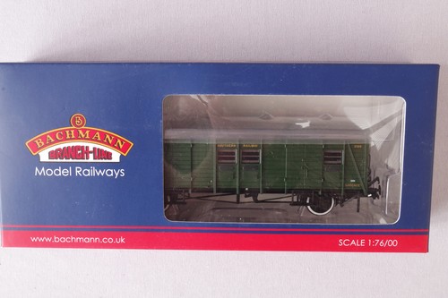 Bachmann passenger luggage - bachmann,