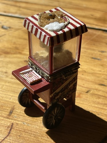 Boyds treasure box kernel - treasure,