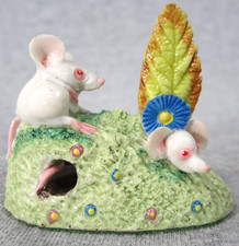 Basil Matthews Pottery Mouse