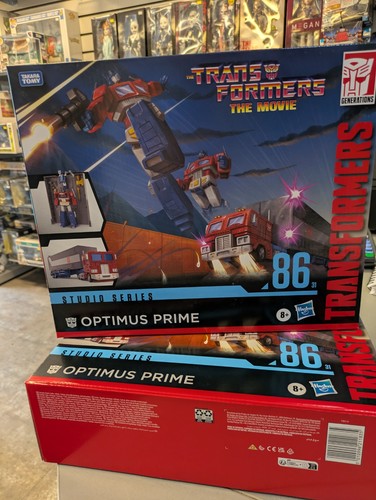 Studio series commander - studio, class