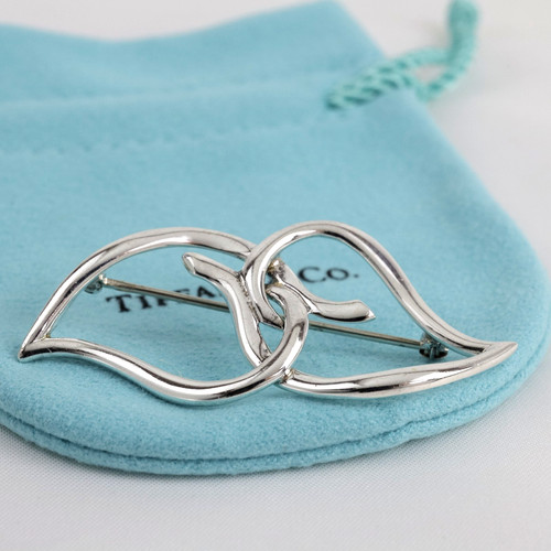 Tiffany double open leaf - &,