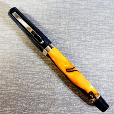 Omas Fountain Pen Knight of Bologna Orange Marble Nib 14K EF