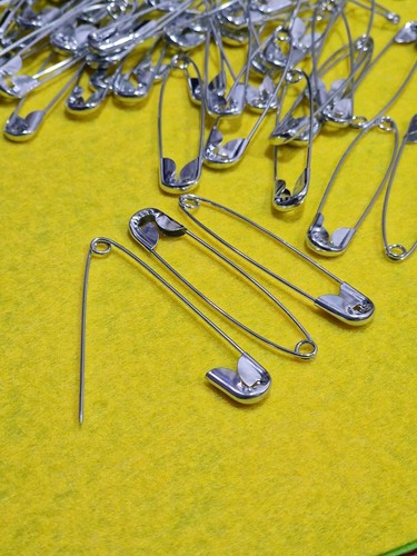 Safety pins extra - large, diy