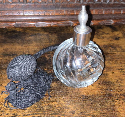 Vintage glass perfume atomizer - vintage,