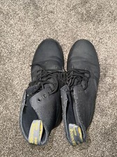 Dr. Martens AW004 Leather