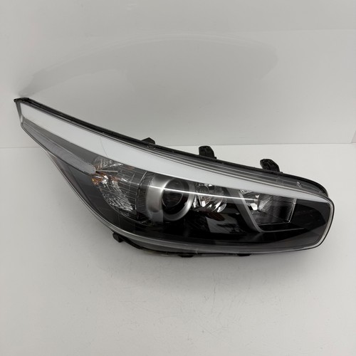 Kia ceed drivers side right - side,