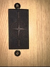 Stone Island  badge + 2 buttons New Uk Stock , sent by royal mail 48