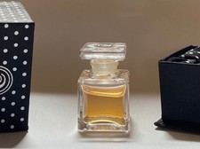 Caroline Charles *extremely rare*  issued S/S 2019 gorgeous woody floral scent