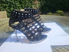 Black Sand Black Crystal