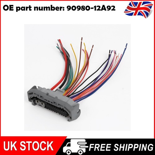 Headlight plug connector - /,