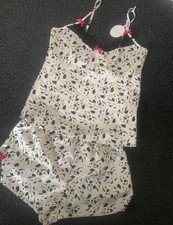 Women’s pyjamas pjs