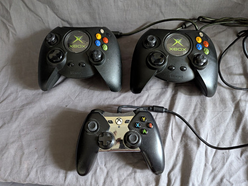 Original xbox controllers job - original,