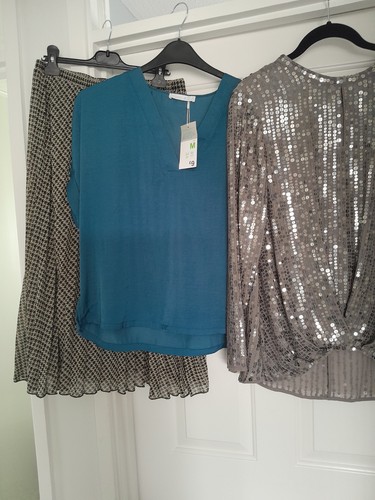 Bundle tops and a skirt - a,