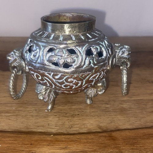 Small chinese brass tripod - brass,