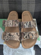 sandals 3/36 Adjustable Strap