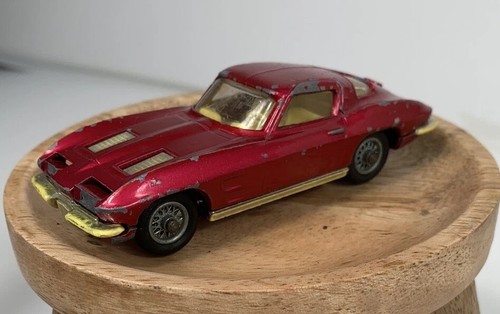 Corgi toys chevrolet corvette - chevrolet,