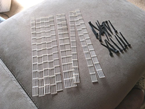 Hornby r537 trackside fencing - hornby,