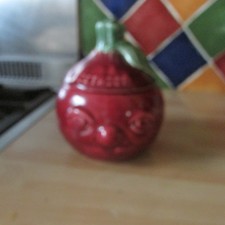 Beetroot vintage face pot /