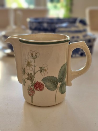 Wedgewood raspberry cane - **,