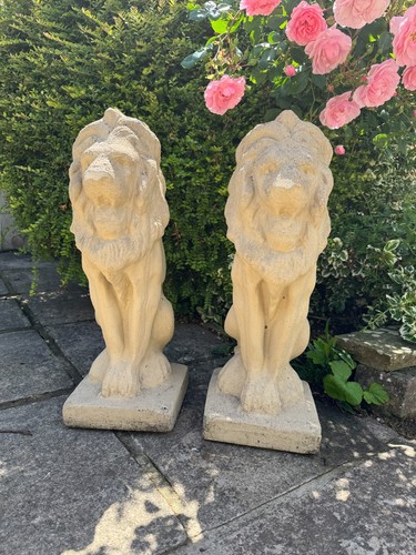 Pair cast stone - stone, lion