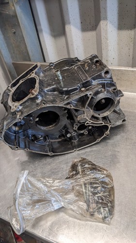 Honda cb250rs crankcases - honda,