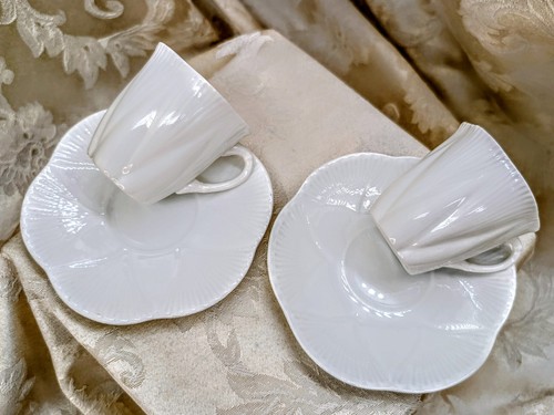 Pair vintage shelley dainty - vintage,