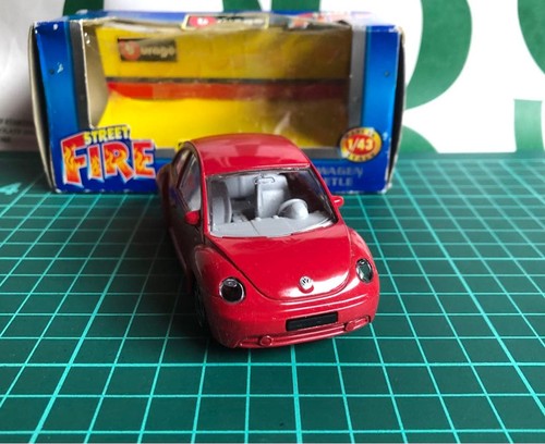 Burago new beetle red - new,