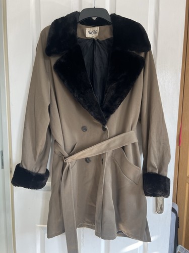 Womens coat size wallis - 12,