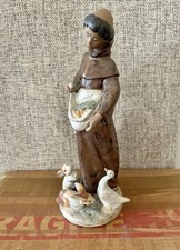 Lladro Gres Figure FARMYARD GRACE No.2204 In Excellent Condition