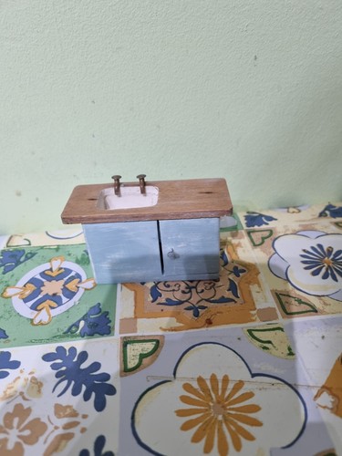 Vintage dolls house - vintage, sink