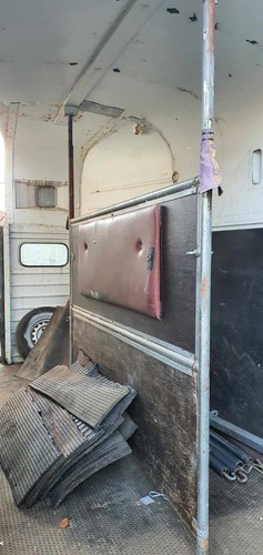 Horsebox accessories - horsebox,