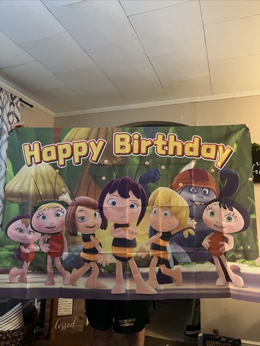 Maya the bee happy - , birthday