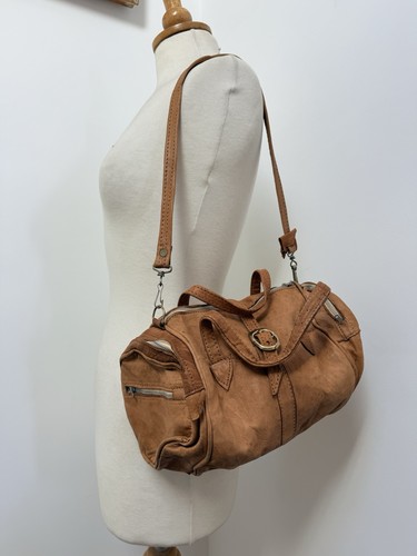 Vtg tan soft leather shoulder - tan,