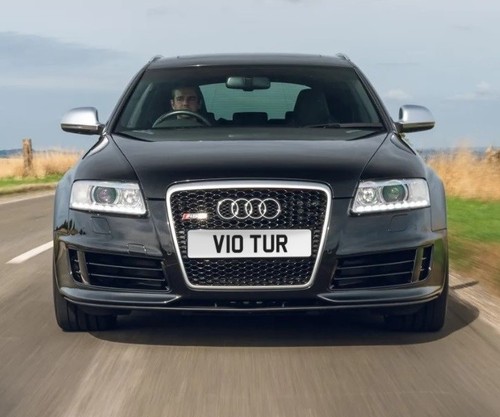 V10 tur audi rs6 - v10,