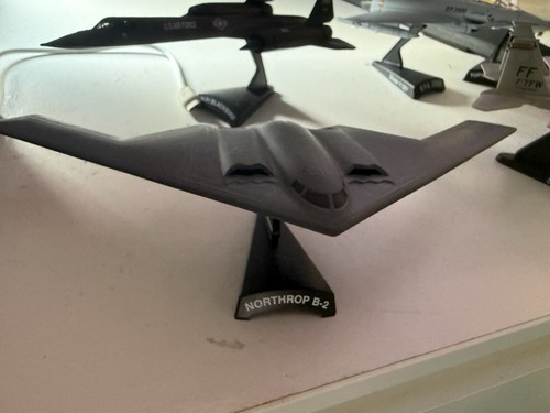 Northrop stealth bomber - b-2,